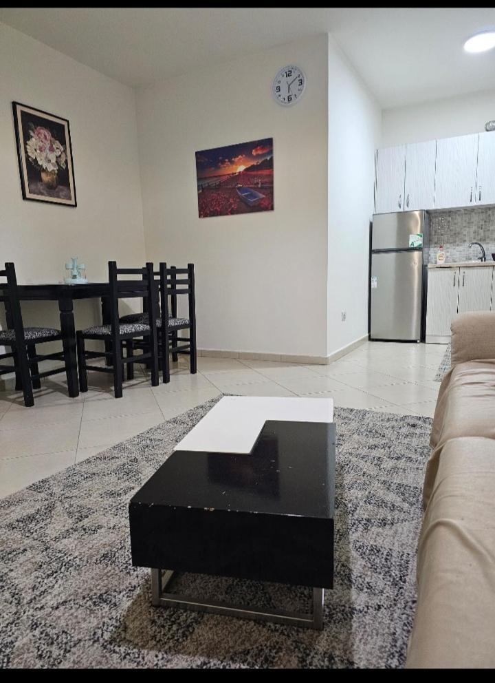 Seaview Apartment *